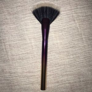 Tarte Cosmetics Highlighting Fan Brush